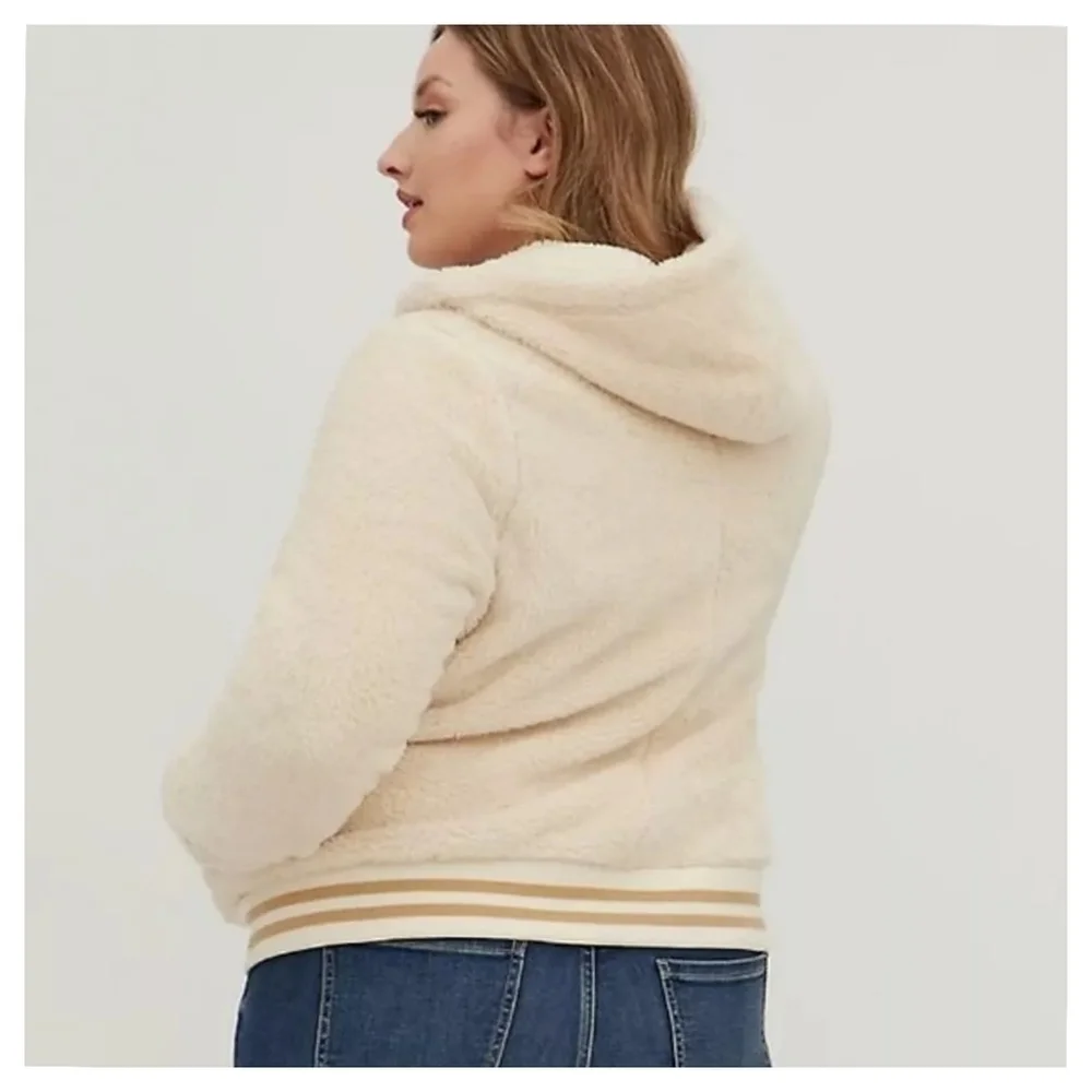 Torrid Varsity Fuax Fur Hooded Bomber Jacket In Cream Cabincore Size 4
